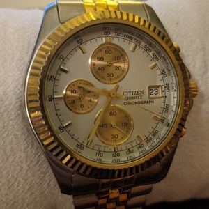 CITIZEN Quartz Chronograph (needs minor repair)
